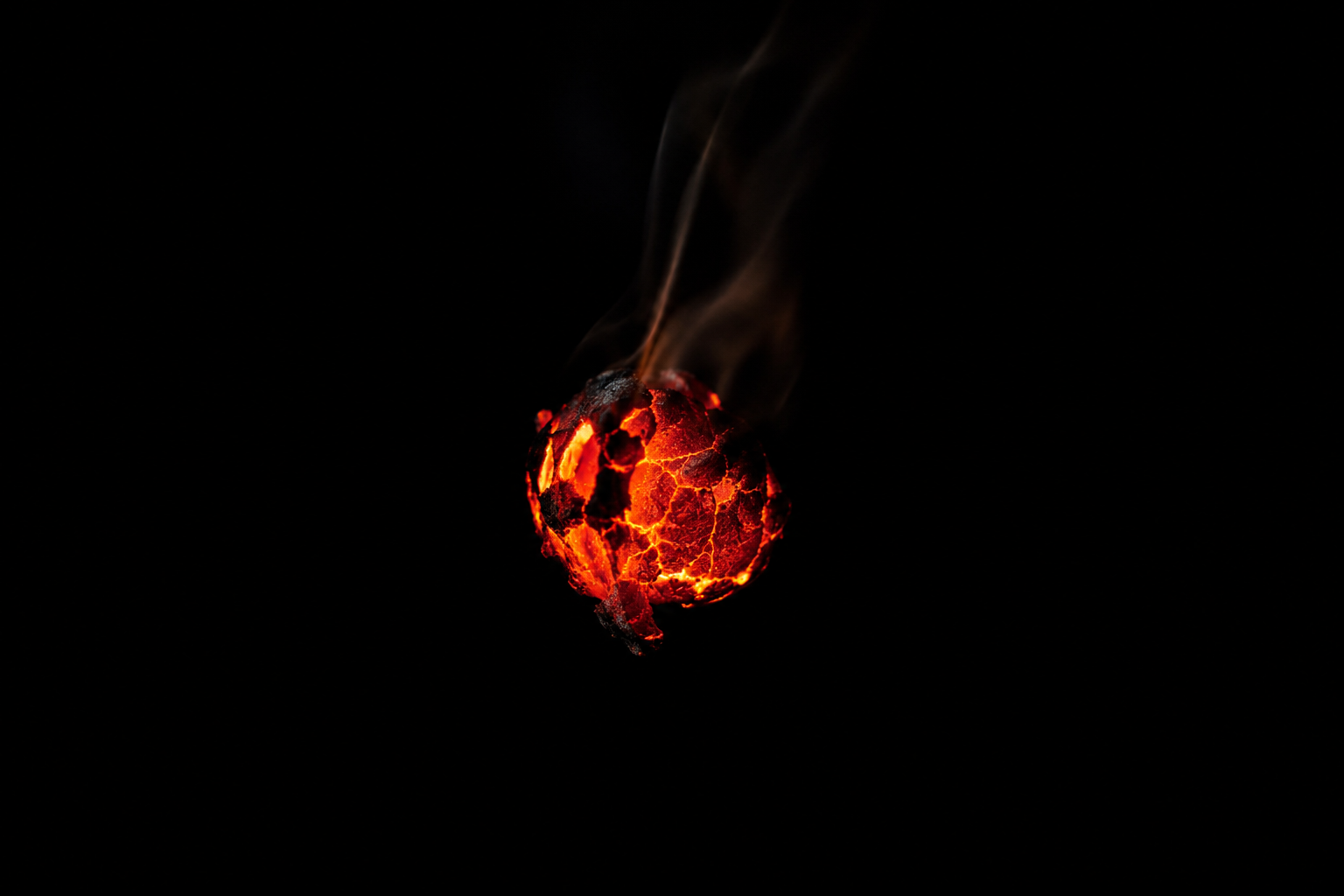 Last Ember AMOLED Dark Wallpaper wallpaper full preview